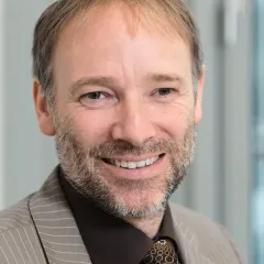 Patrick Hostert Headshot