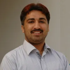 Wajid Nasim Headshot