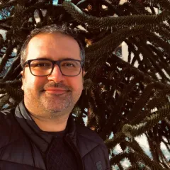 Selim Bayraktar Headshot