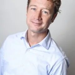 Simon Moolenaar Headshot