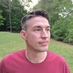 Chris Vernon Headshot