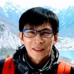 Yi-Ying Chen Headshot