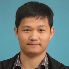 Huaiwei Sun Headshot