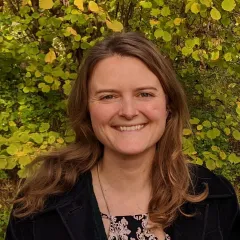 Anne Elise Stratton Headshot