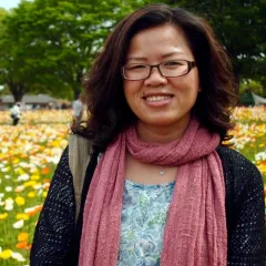 Thi Bich Nguyen Headshot