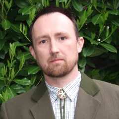 Tamás Tari Headshot