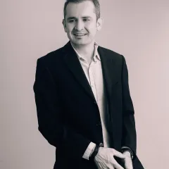 Petterson Vale Headshot