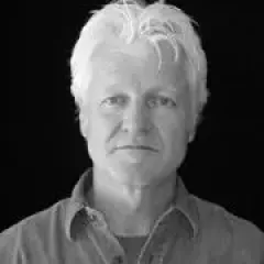 Daniel Collins Headshot