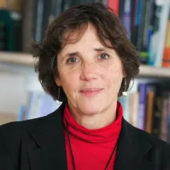 Valerie Kapos Headshot