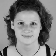 Zuzana Harmackova Headshot