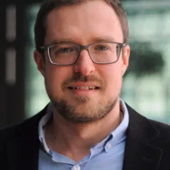 Tomas Vaclavik Headshot